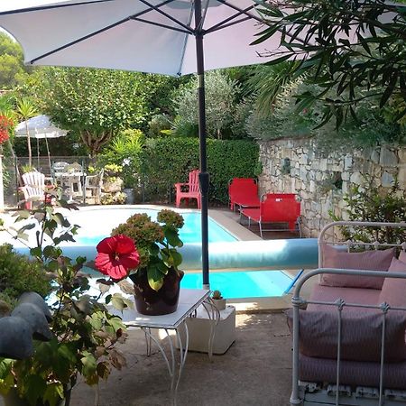La Sapiniere -Chambres Climatisees Buisson ภายนอก รูปภาพ