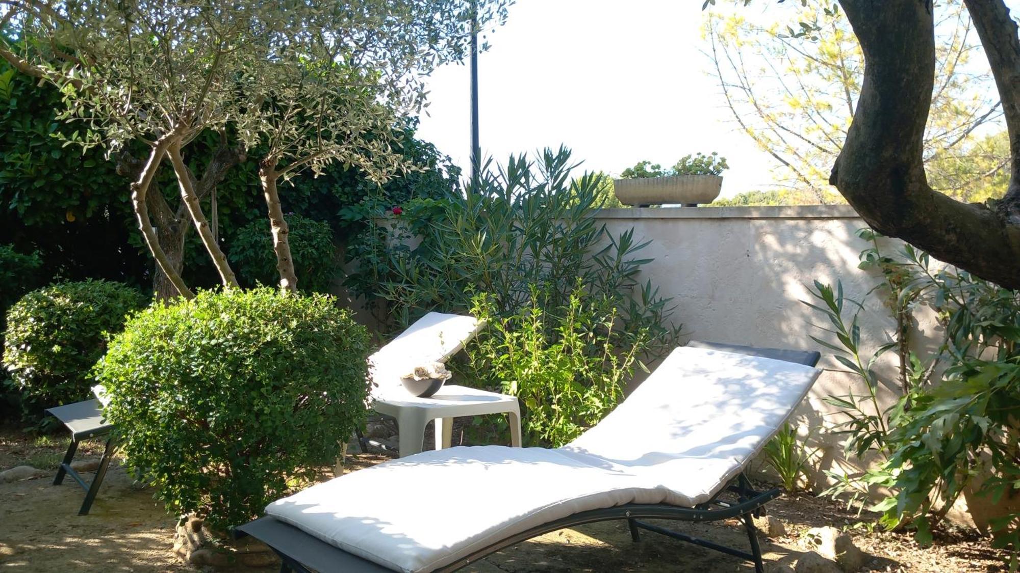 La Sapiniere -Chambres Climatisees Buisson ภายนอก รูปภาพ