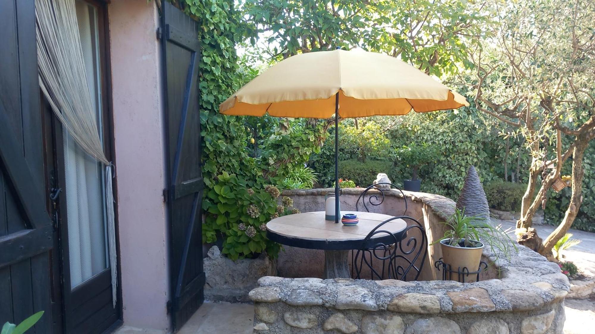 La Sapiniere -Chambres Climatisees Buisson ภายนอก รูปภาพ