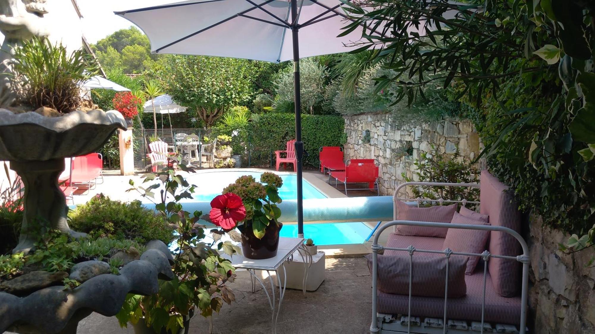 La Sapiniere -Chambres Climatisees Buisson ภายนอก รูปภาพ